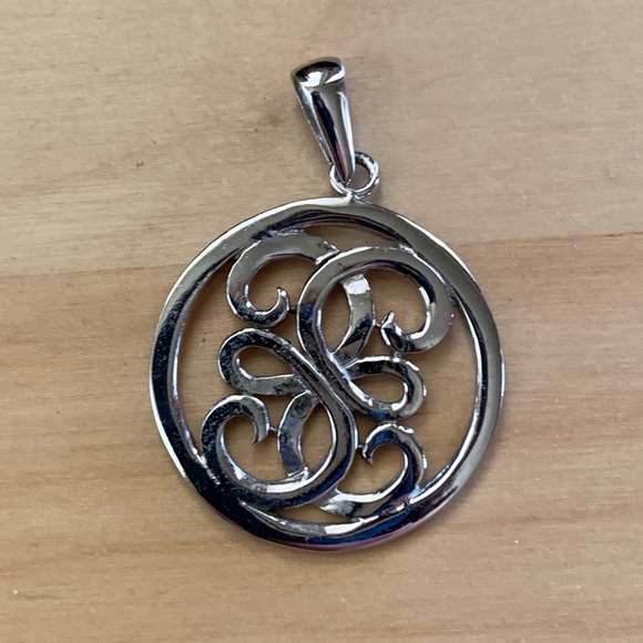 Sterling silver vintage Pendant - Picture 1 of 4